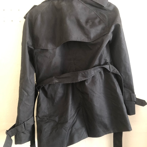 $150 OBO Coach Short Trench - Picture 4 of 4
